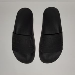 Gucci Logo Slides
